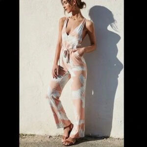 💚Nightwalker | Jumpsuit Romper- Peachy pink & white with tropical print - Small